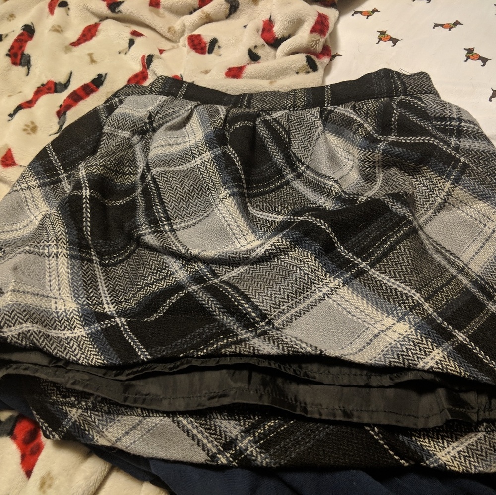 Old Navy Wool Miniskirt Size 4